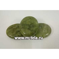 Green Chinese jade stone, 6x8 cm.